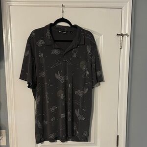 TravisMathew Men’s Golf Polo Shirt XXL – Charcoal Gray Scenic Print